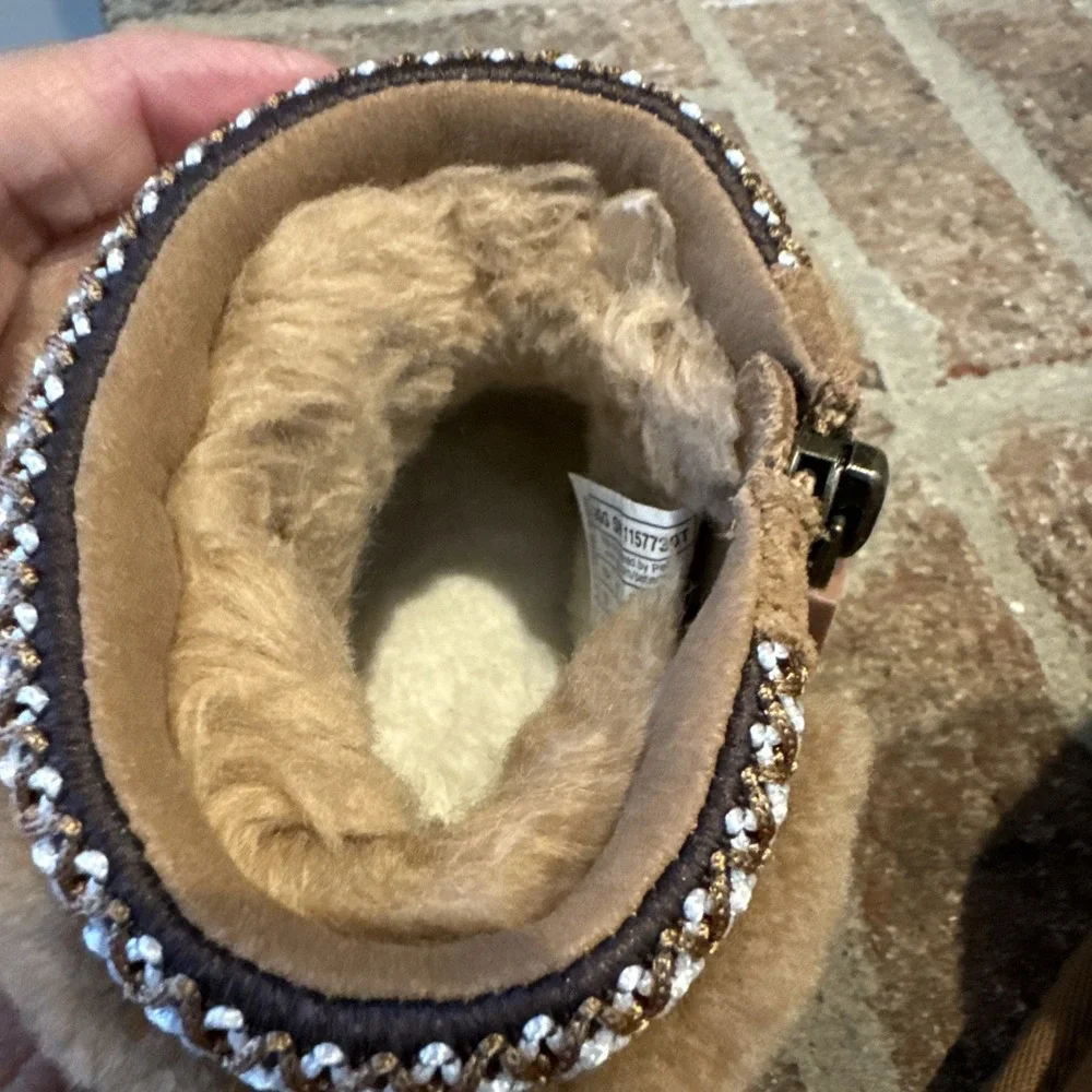 Ugg Classic Ultra Mini Maxi Curly Ankle Boots Toddler Sz 10US‎ 27.5EU #340